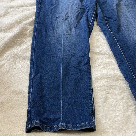 Catherines Right Fit Curvy Jeans - Picture 2 of 6